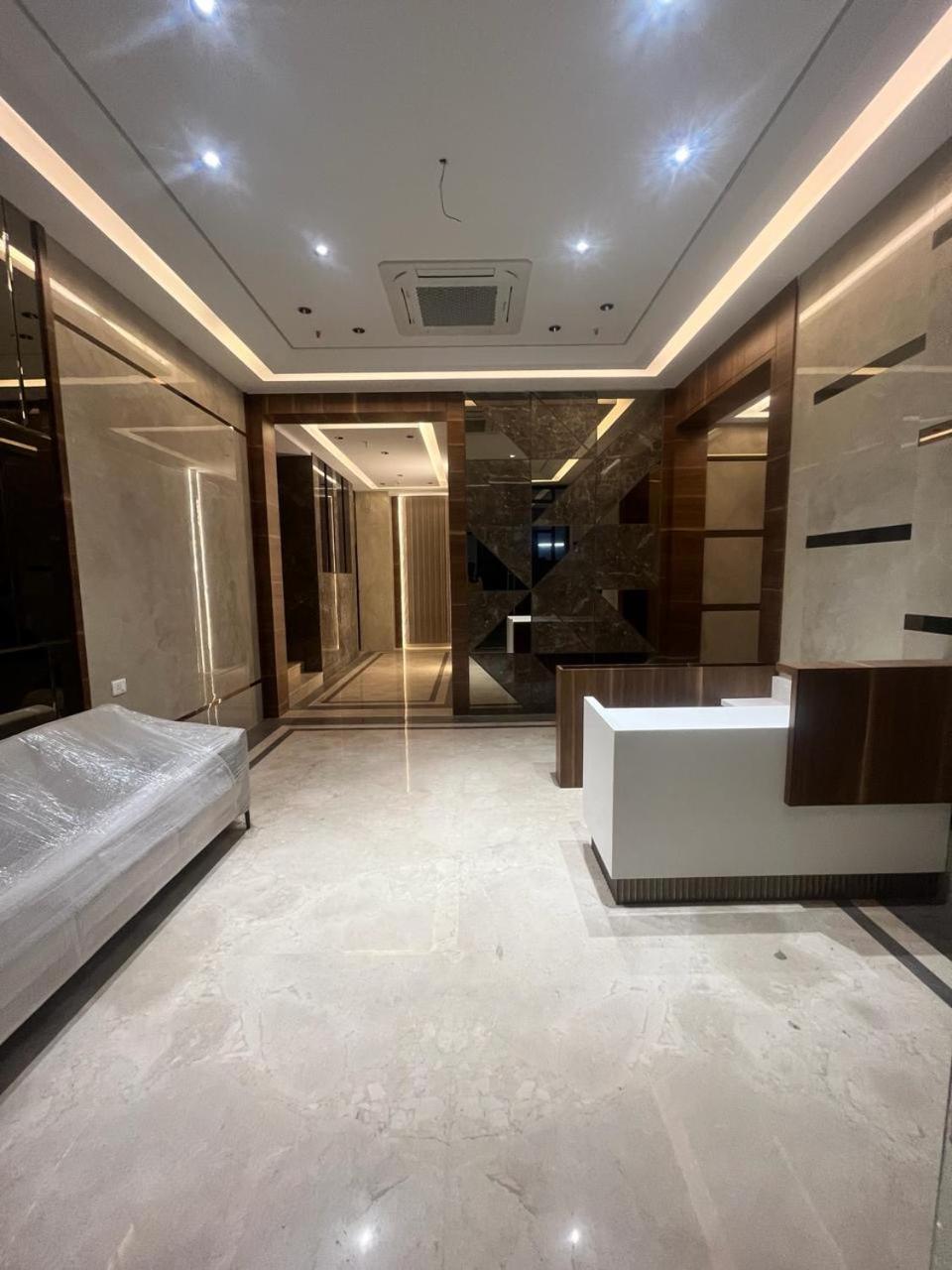 Hsquare Luxury Apartments Goregaon Мумбаї Екстер'єр фото